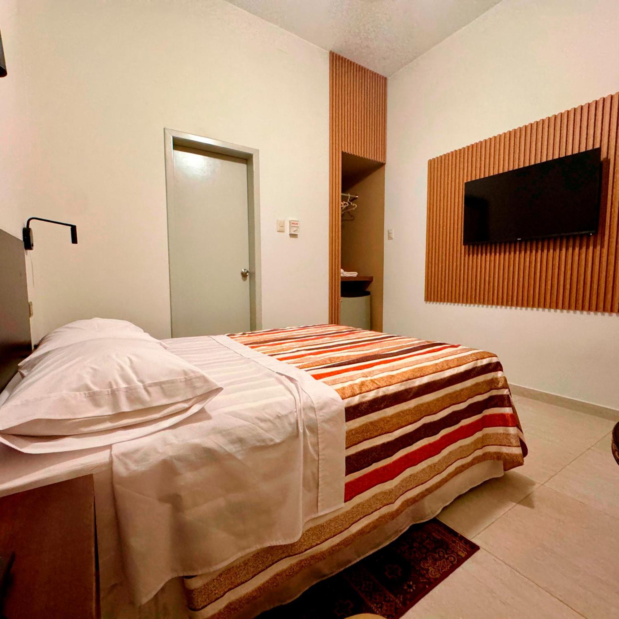 צ'ינצ'ה אלטה Apart Hotel El Canaveral מראה חיצוני תמונה